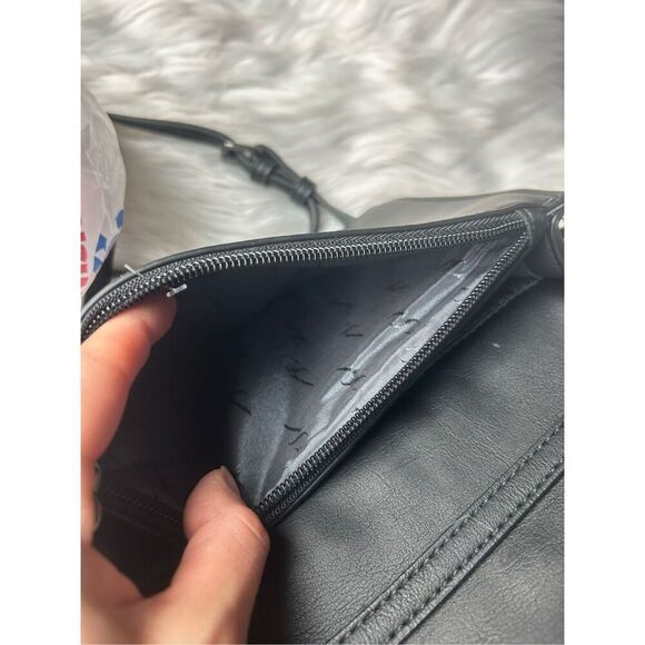 COPY - Simply Vera Vera Wang Black White Crossbody Purse - Picture 8 of 9